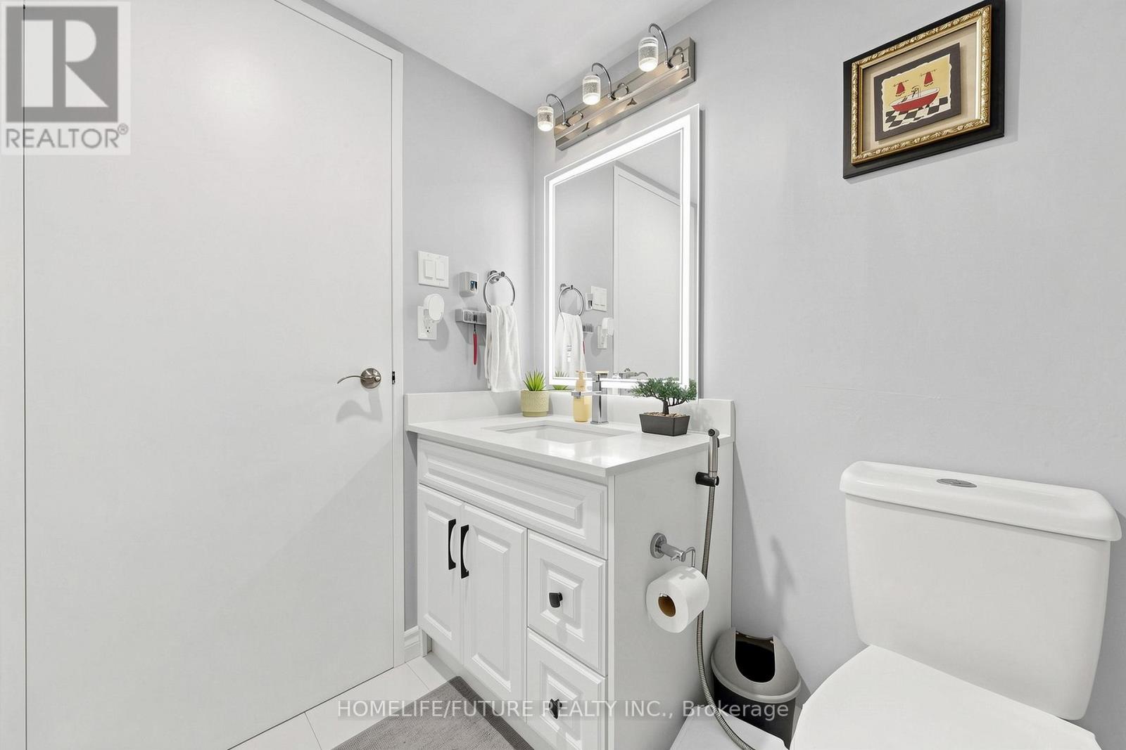 #709 3380 EGLINTON AVENUE E - 28