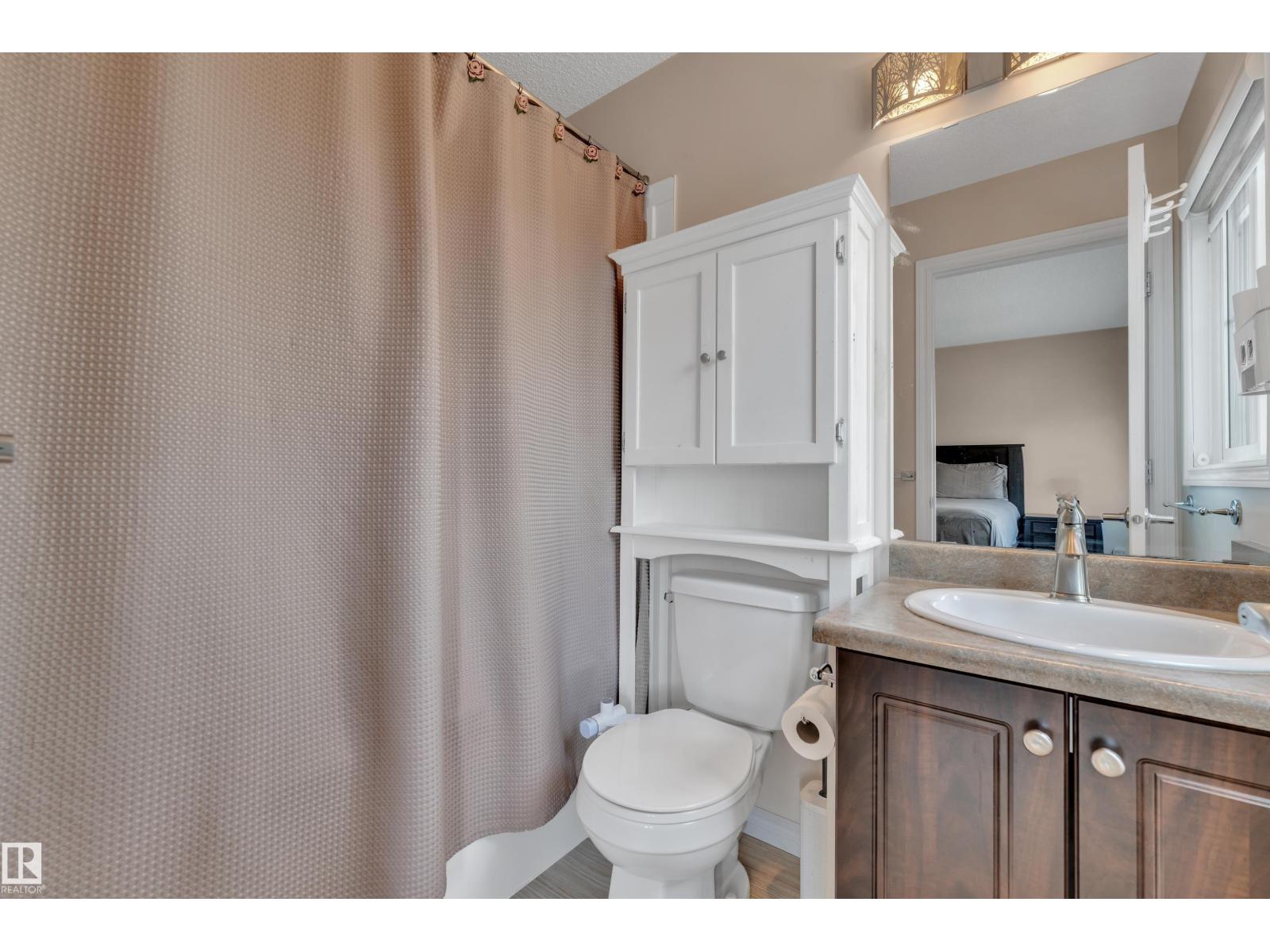 6140 18 AV SW — photo 22