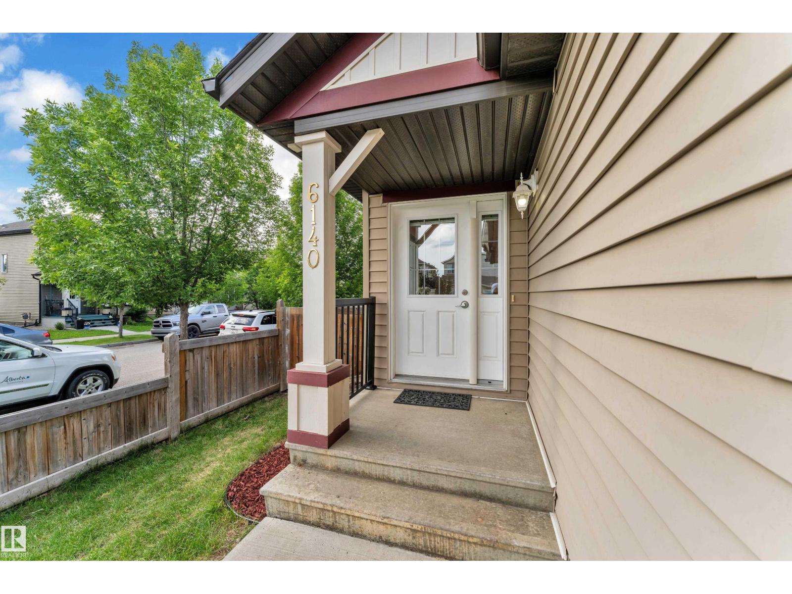 6140 18 AV SW - photo 3