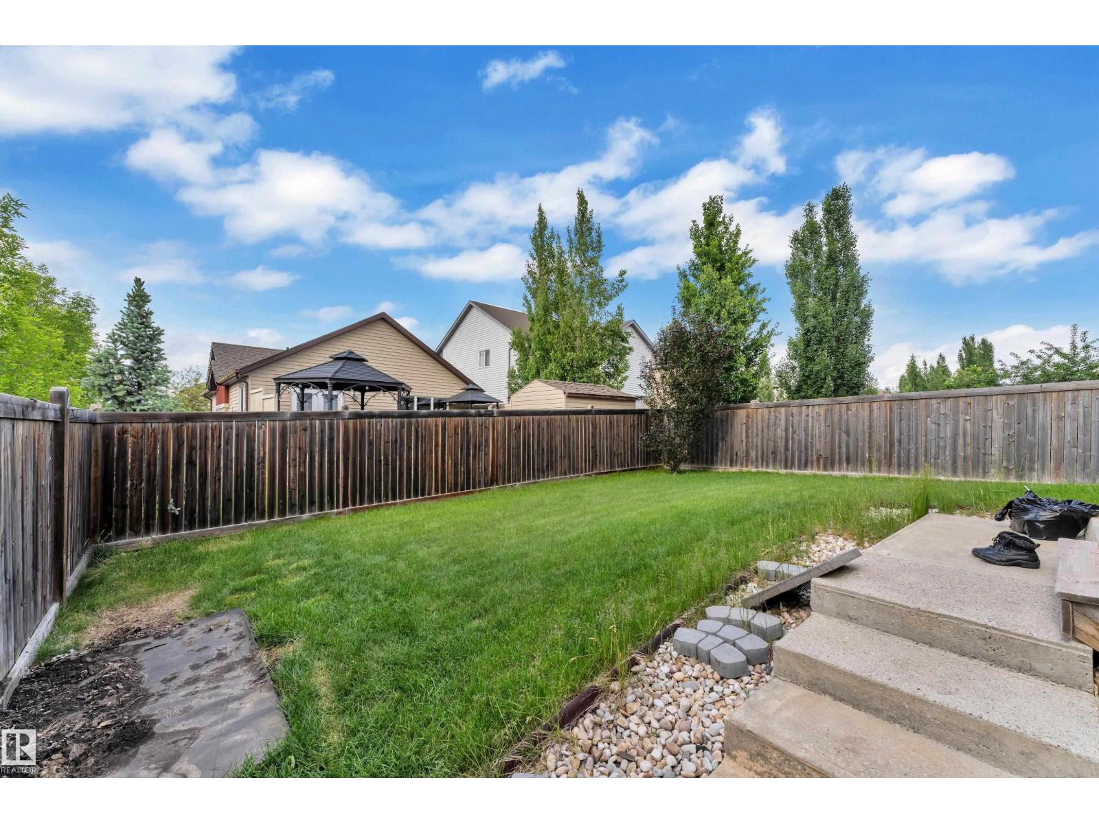 6140 18 AV SW — photo 34