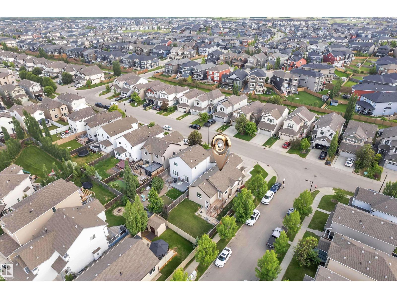 6140 18 AV SW — photo 38