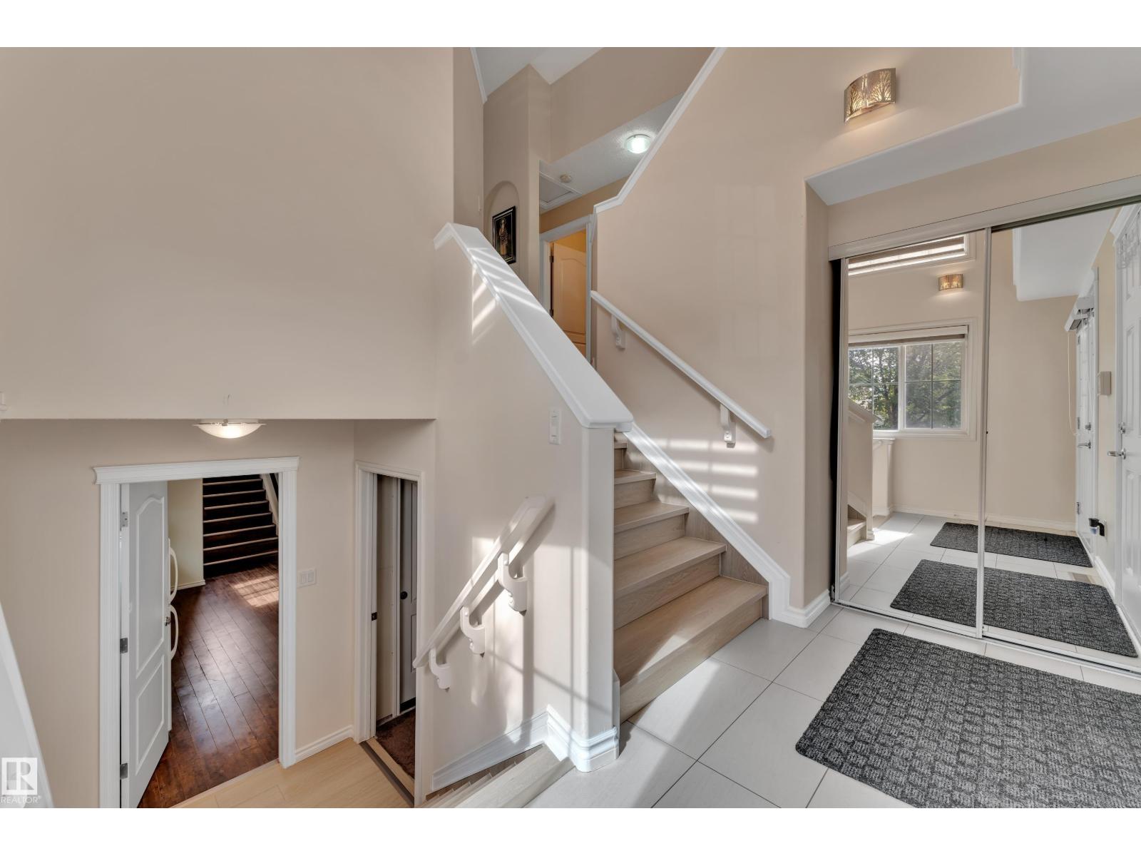 6140 18 AV SW - photo 5