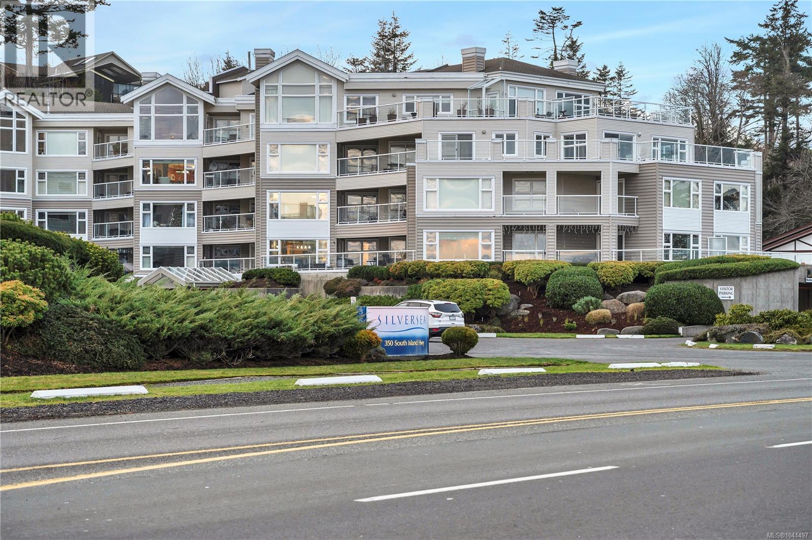 #107 350 Island Hwy S - 1