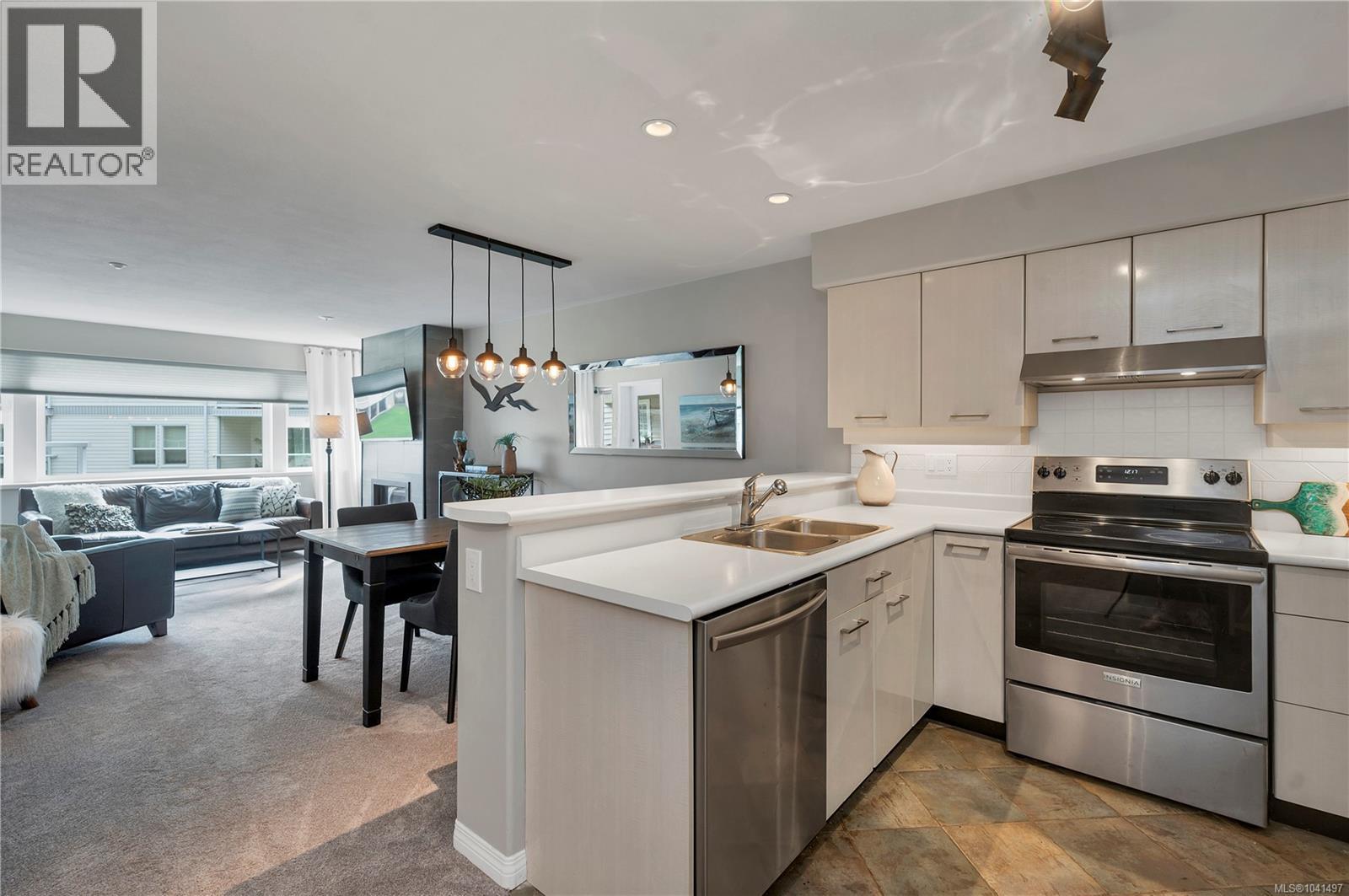 #107 350 Island Hwy S - 6