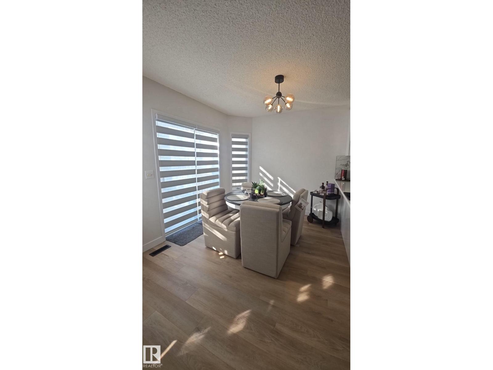 4124 37A AV NW — photo 20