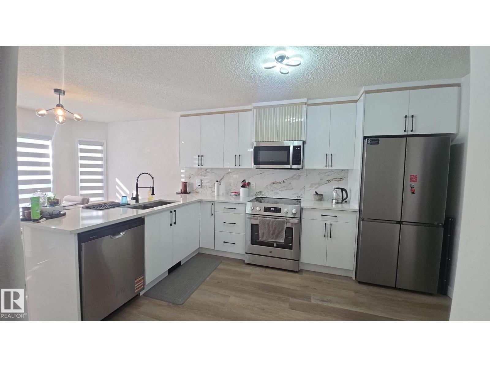4124 37A AV NW — photo 54