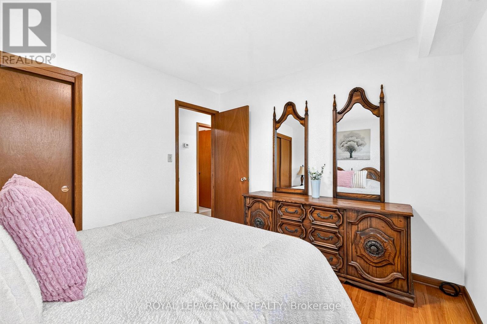 69 ROYAL ROAD - 20