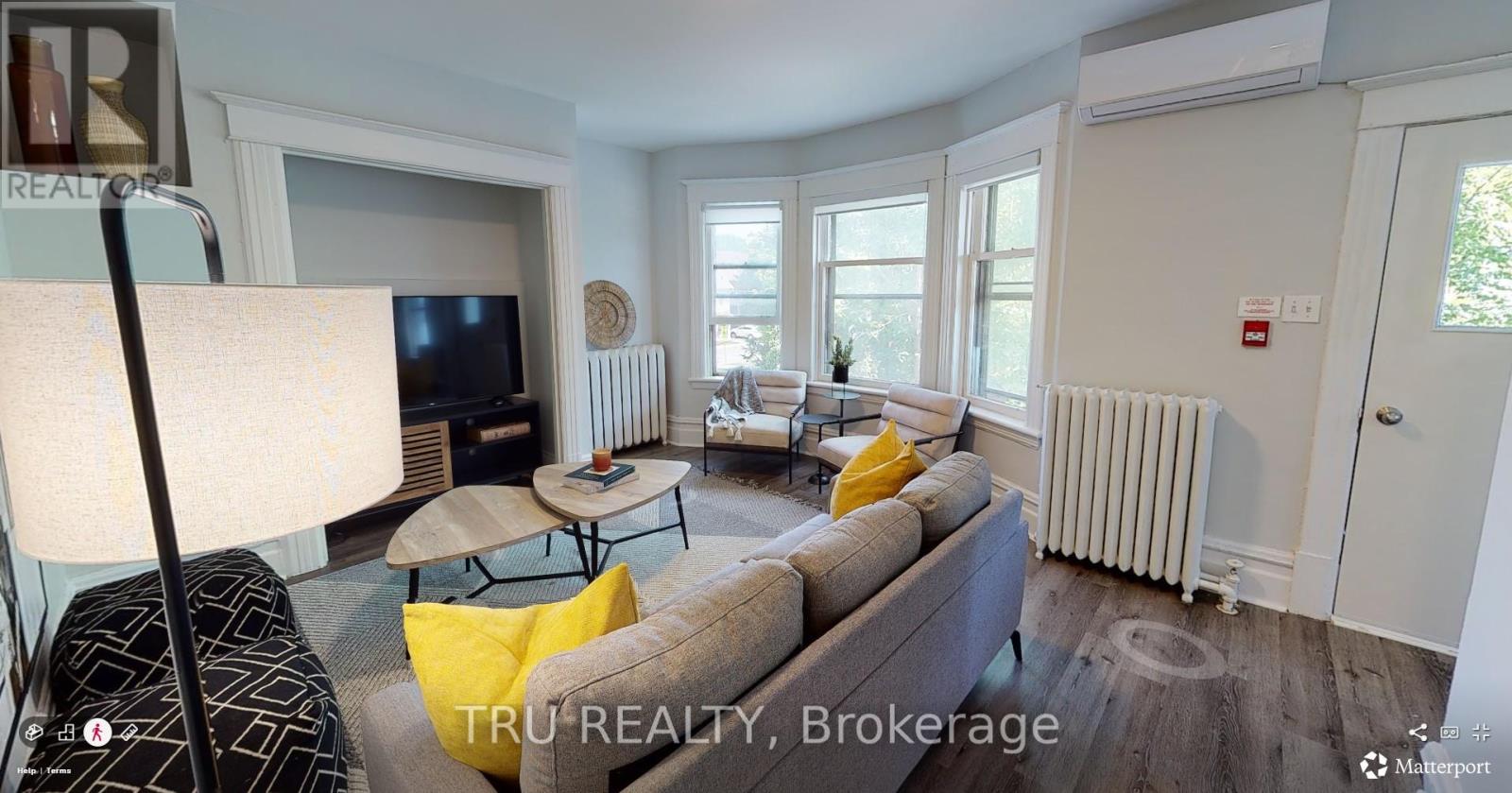 360 FRIEL STREET - 7
