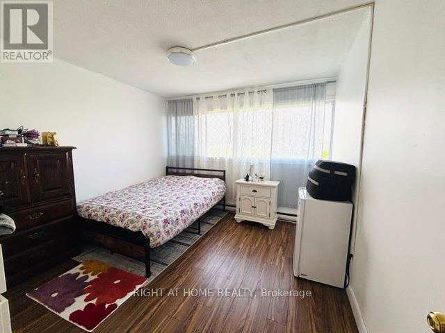 #315 95 LEEWARD GLENWAY - 13