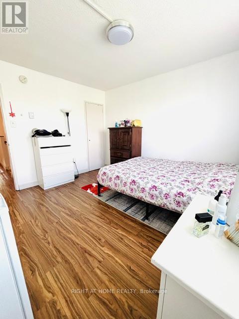 #315 95 LEEWARD GLENWAY - 14