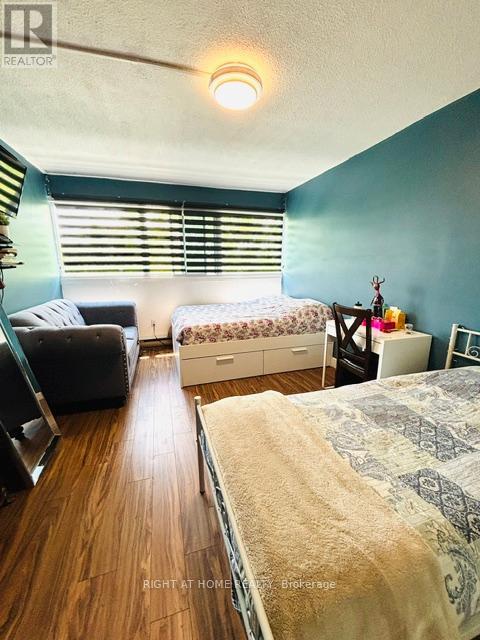 #315 95 LEEWARD GLENWAY - 16