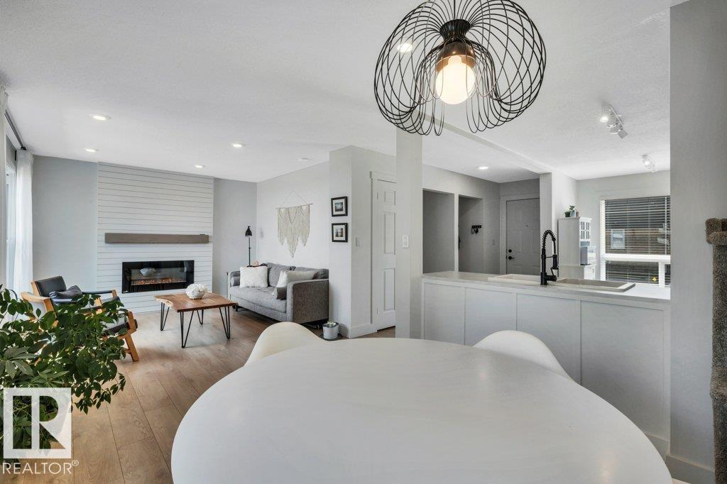 292 GRANDIN VG — photo 13