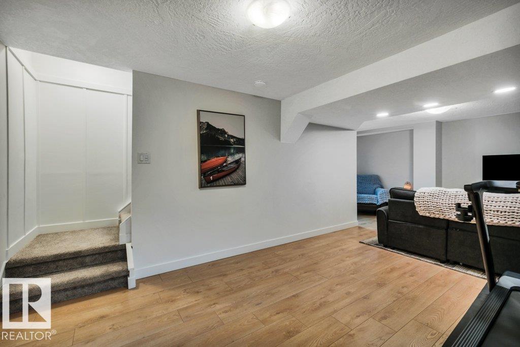 292 GRANDIN VG — photo 24