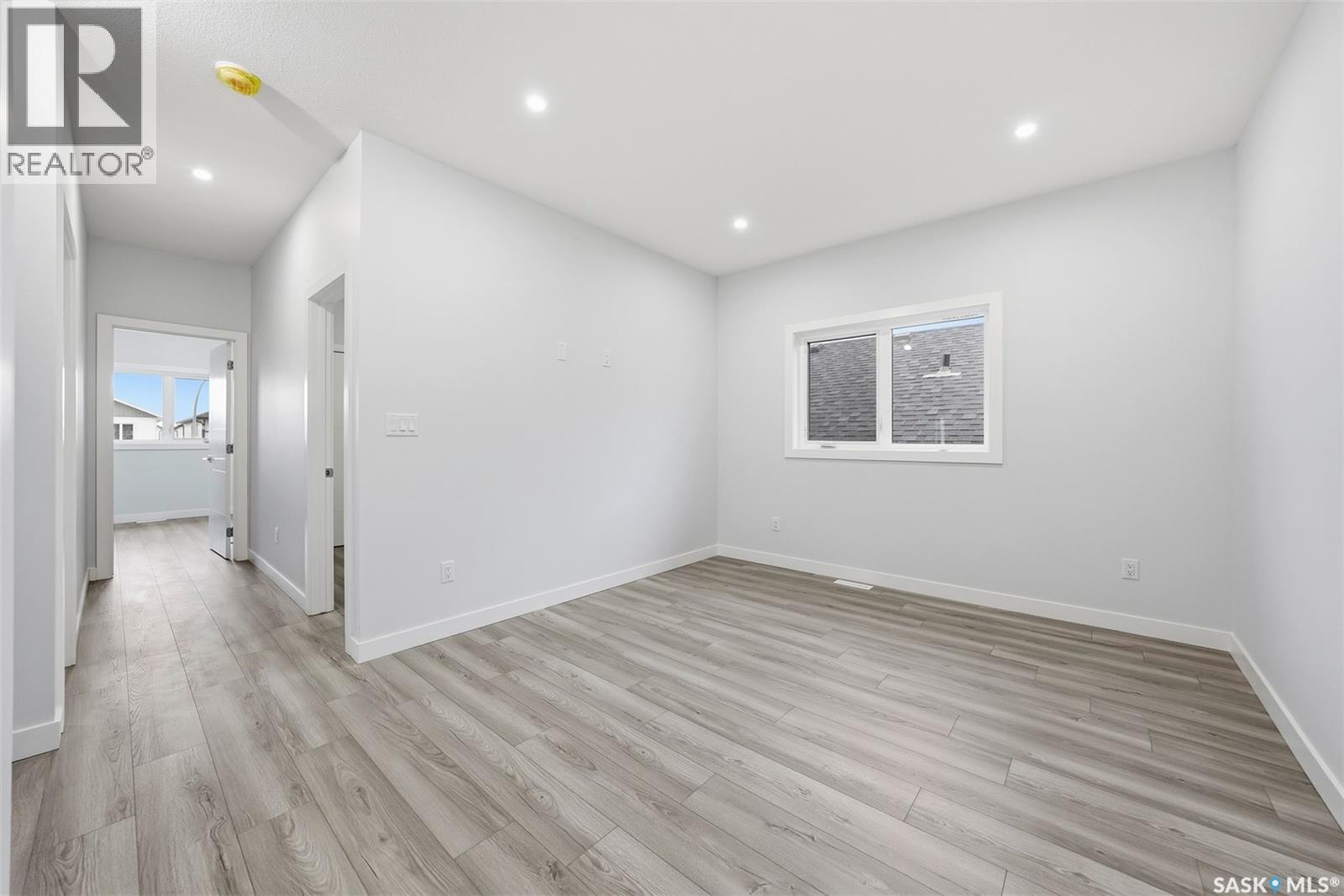534 Sharma CRESCENT - 13