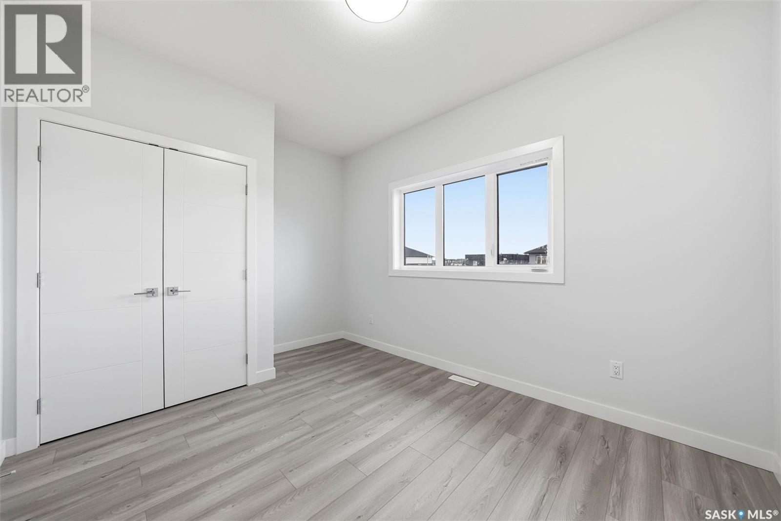 534 Sharma CRESCENT - 18