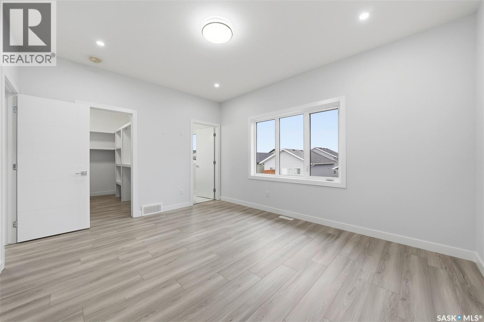 534 Sharma CRESCENT - 19