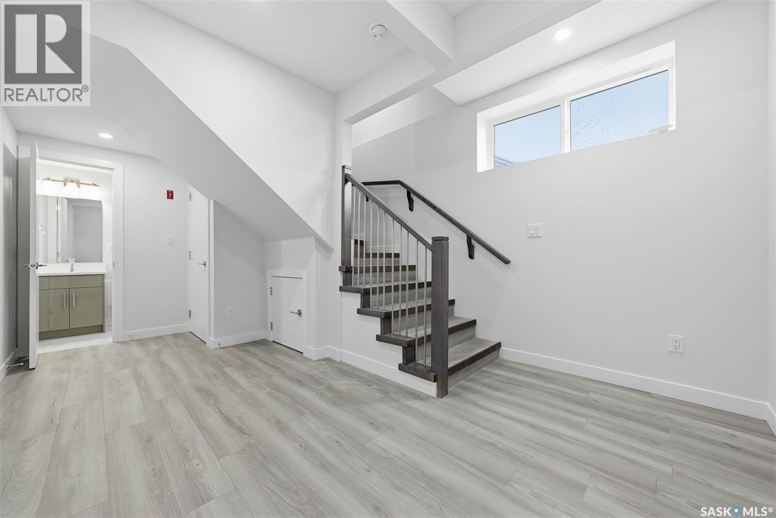 534 Sharma CRESCENT - 23