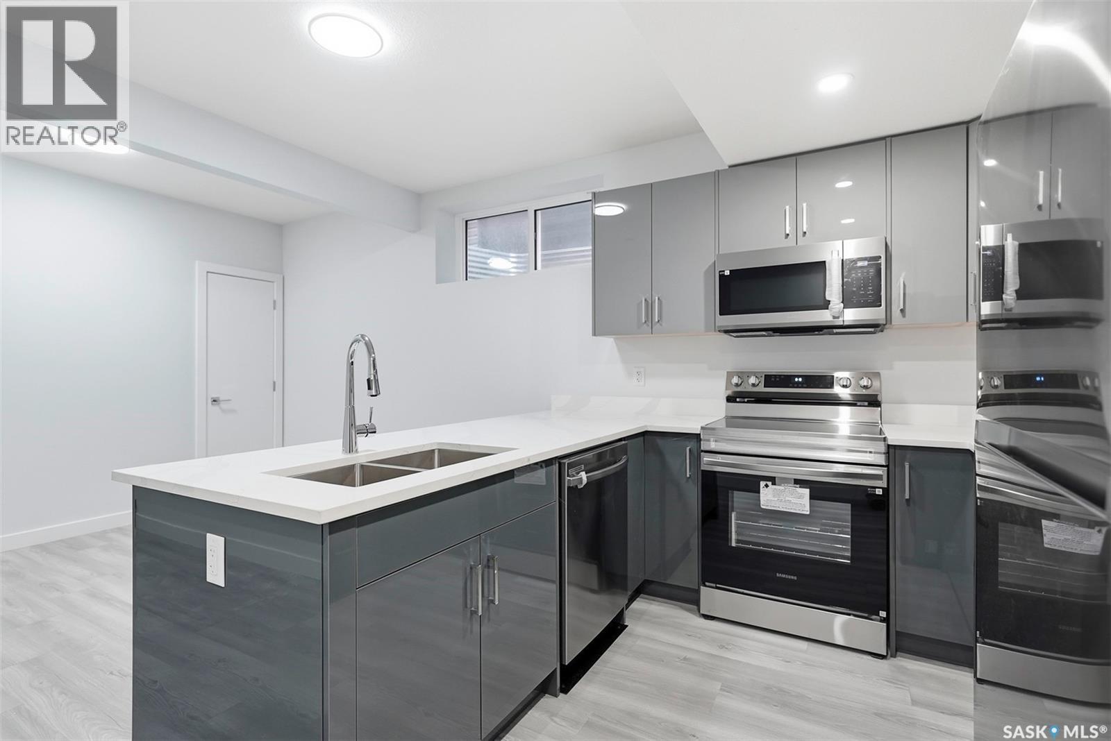534 Sharma CRESCENT - 29