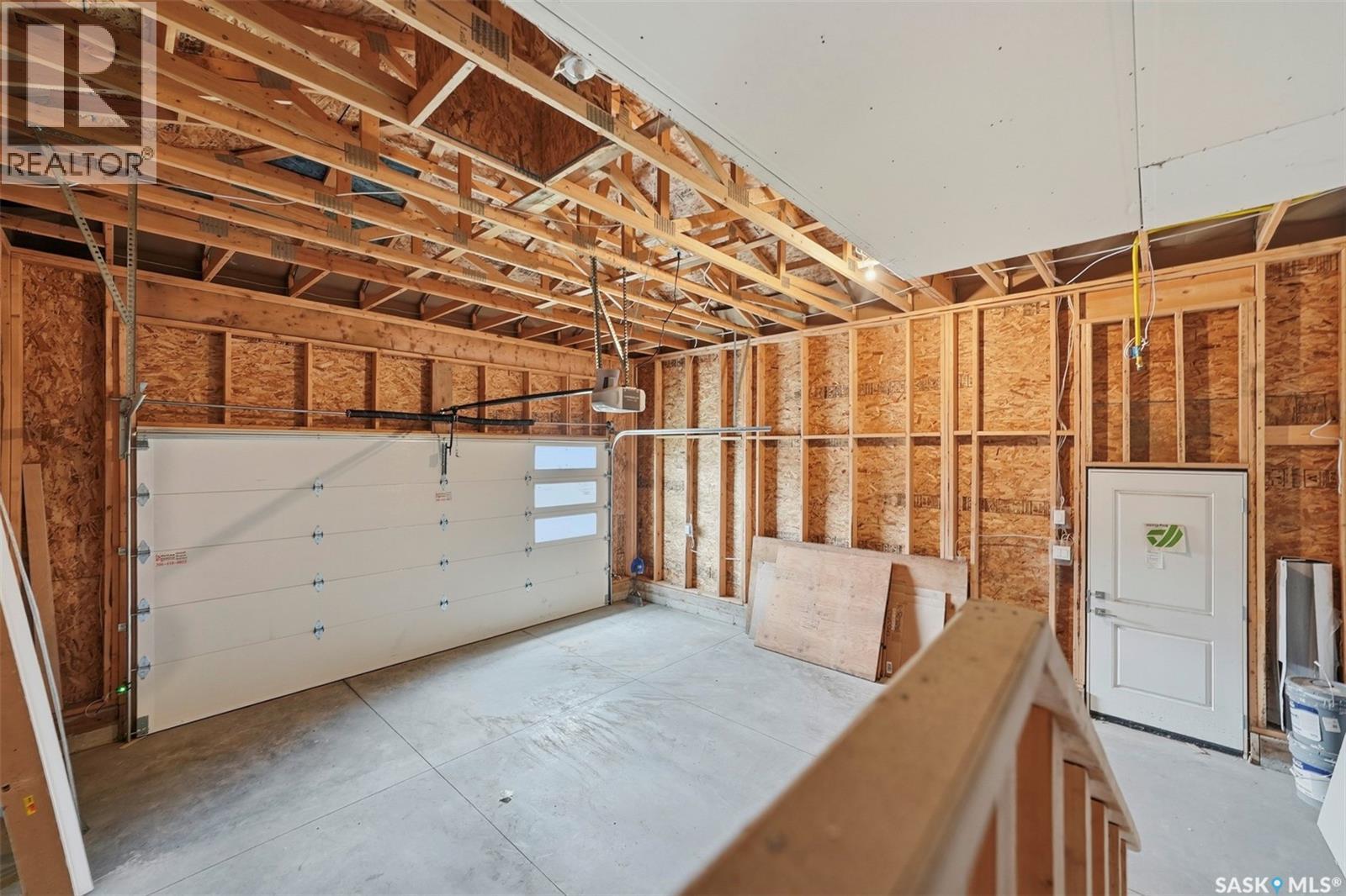 534 Sharma CRESCENT - 34
