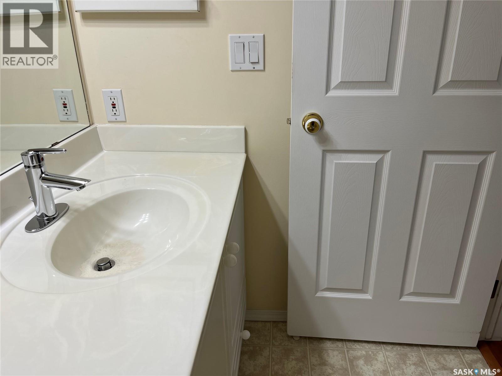 #302 2300 Tell PLACE - 18
