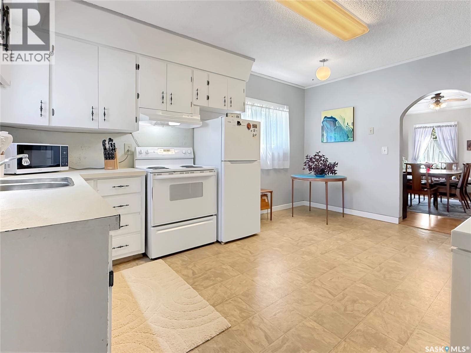 371 9th AVENUE NW - 5