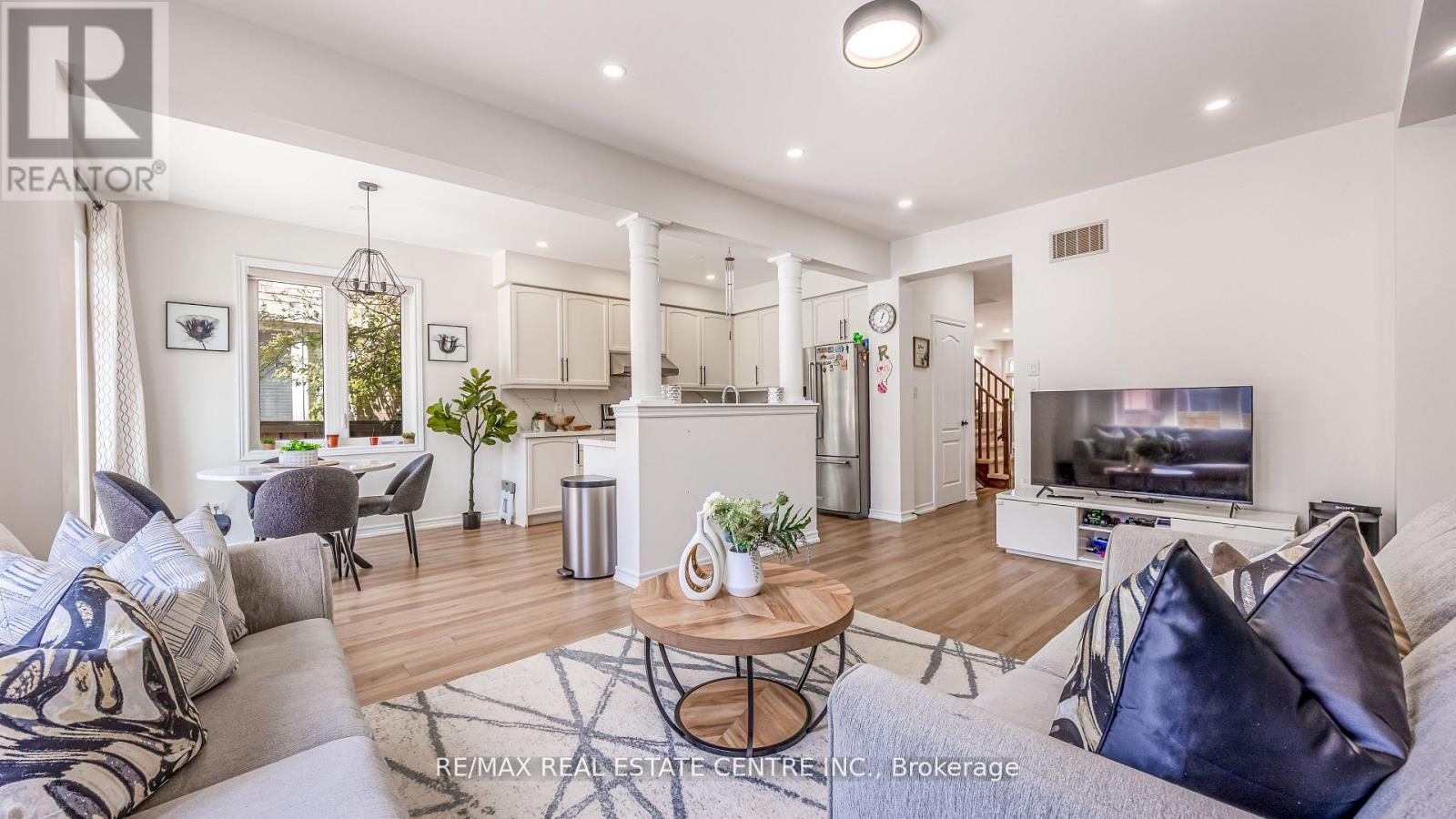 590 GRANT WAY - 17