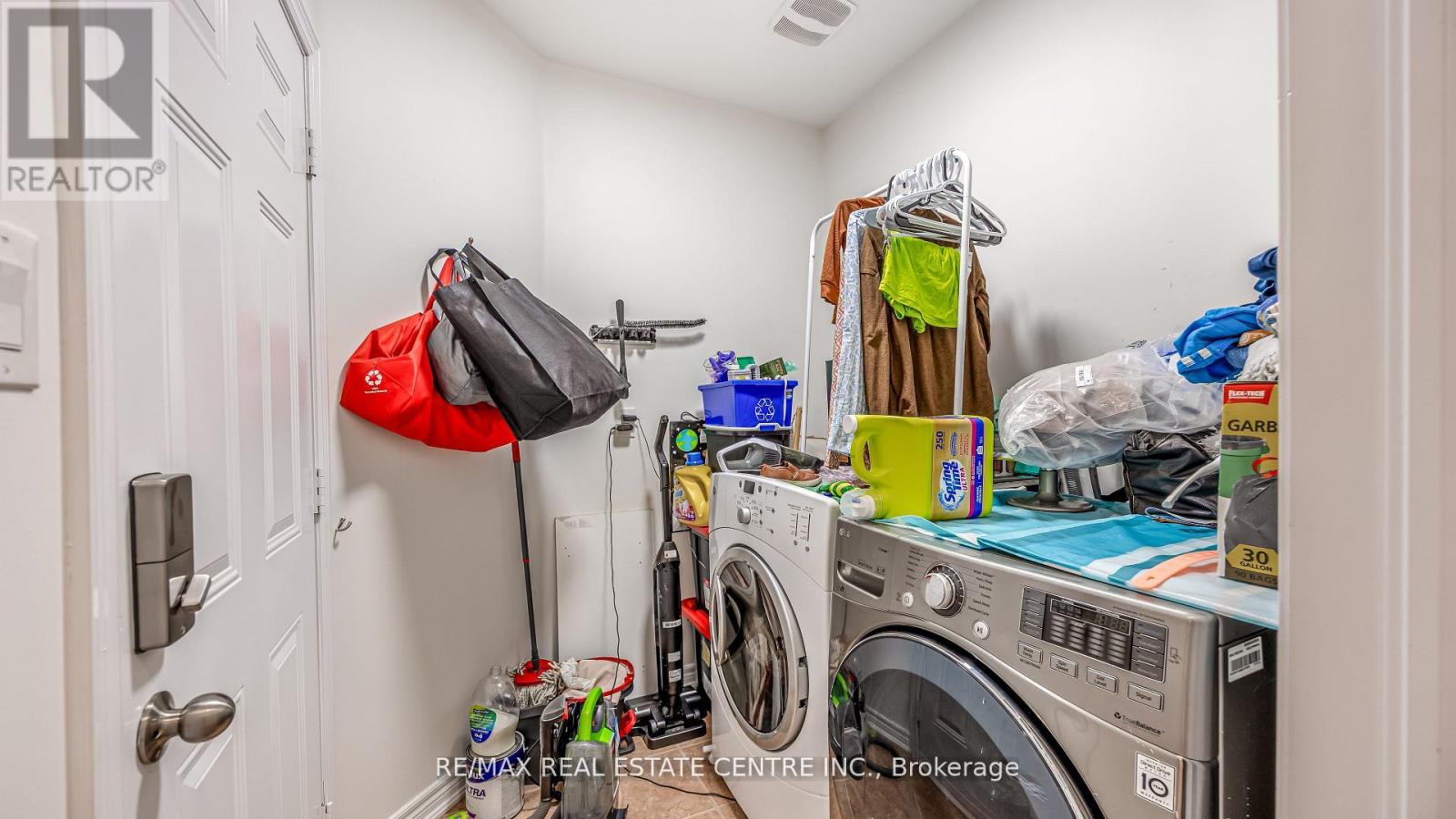 590 GRANT WAY - 19