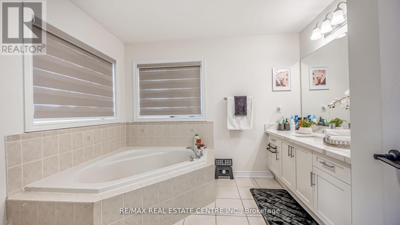590 GRANT WAY - 26