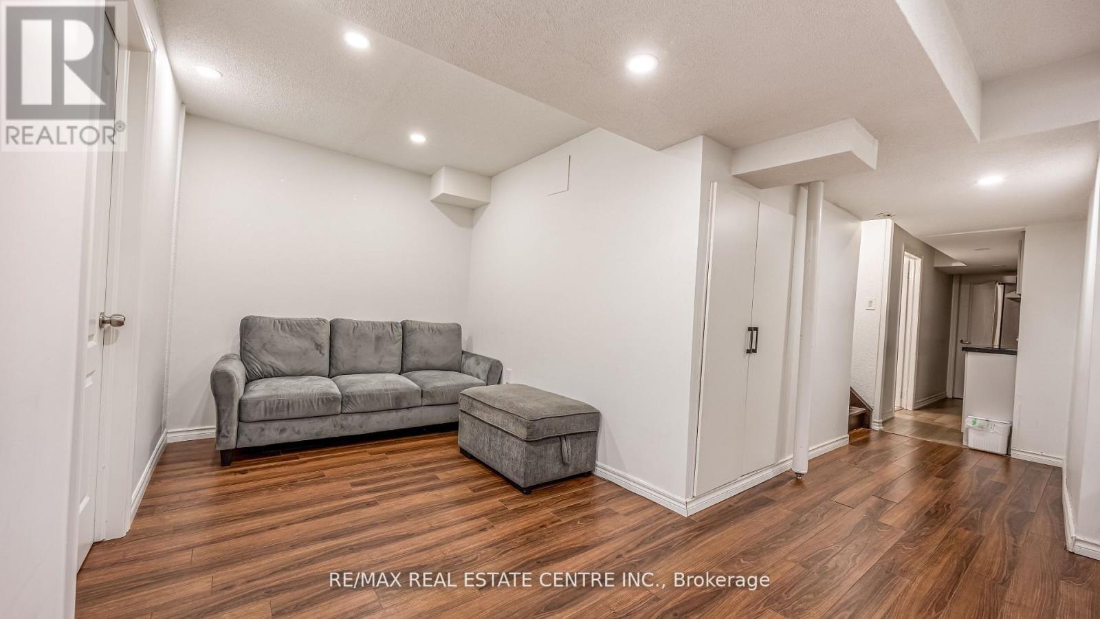 590 GRANT WAY - 35