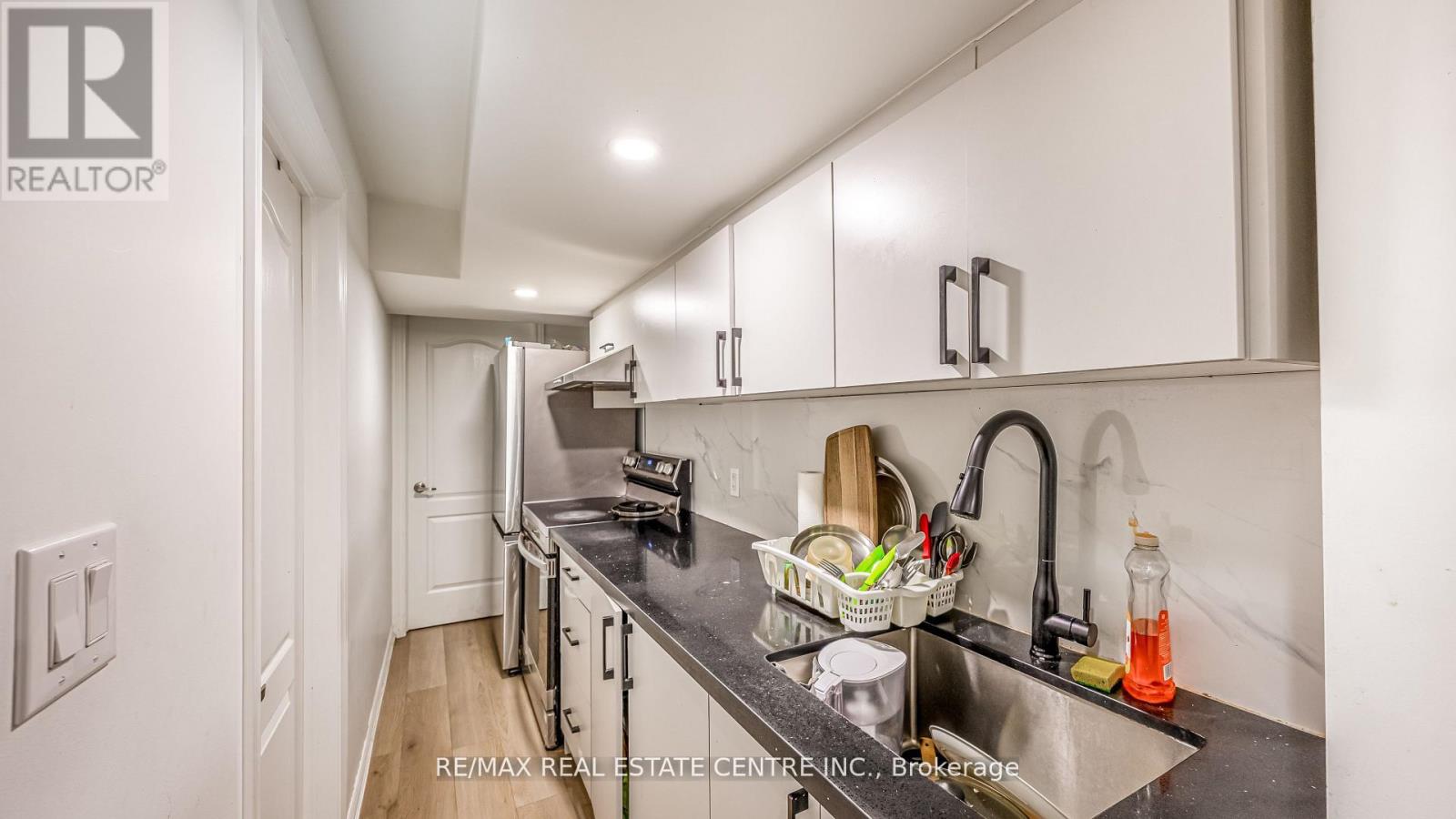 590 GRANT WAY - 37