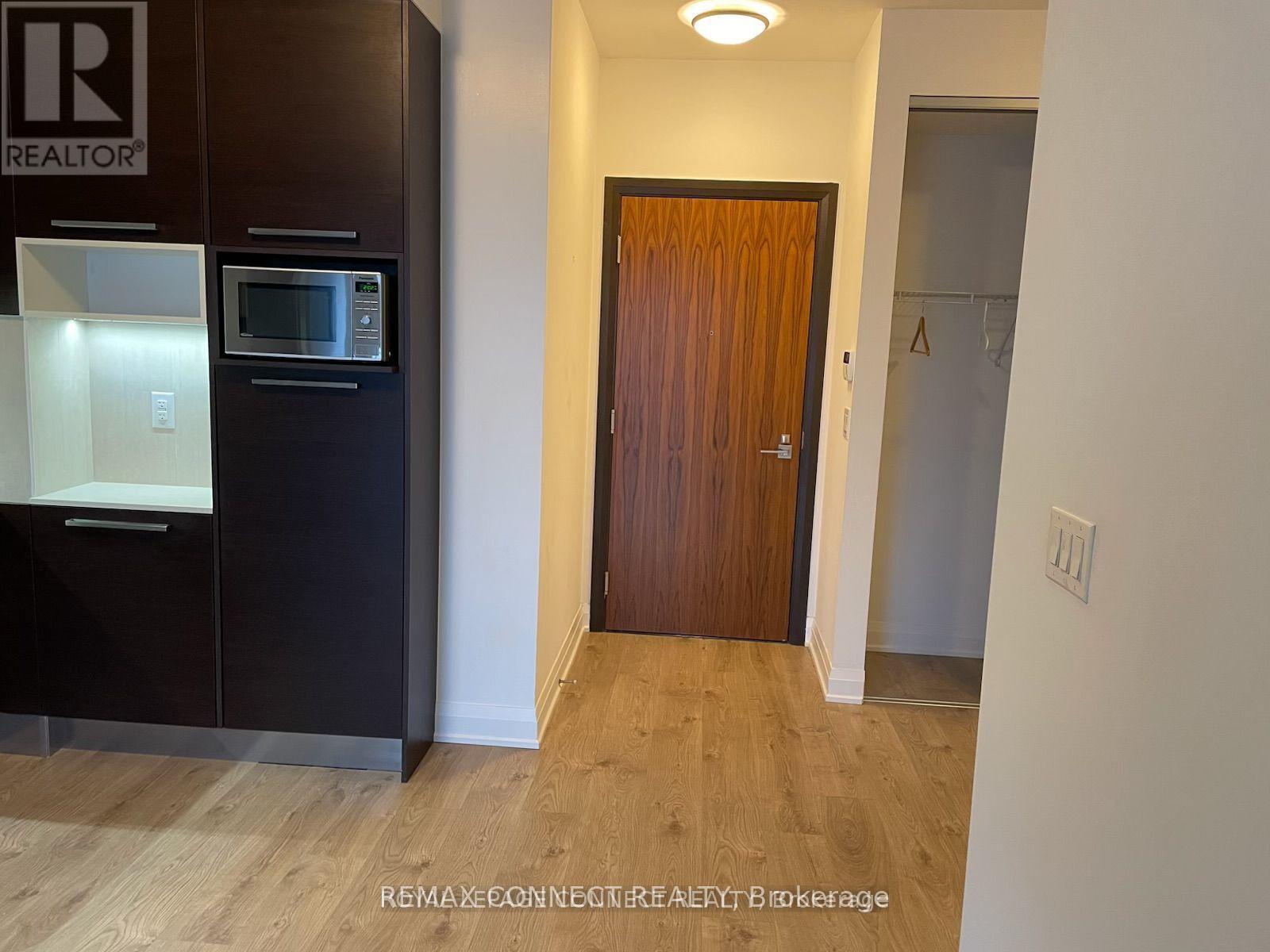 #2501 36 PARK LAWN ROAD - 12
