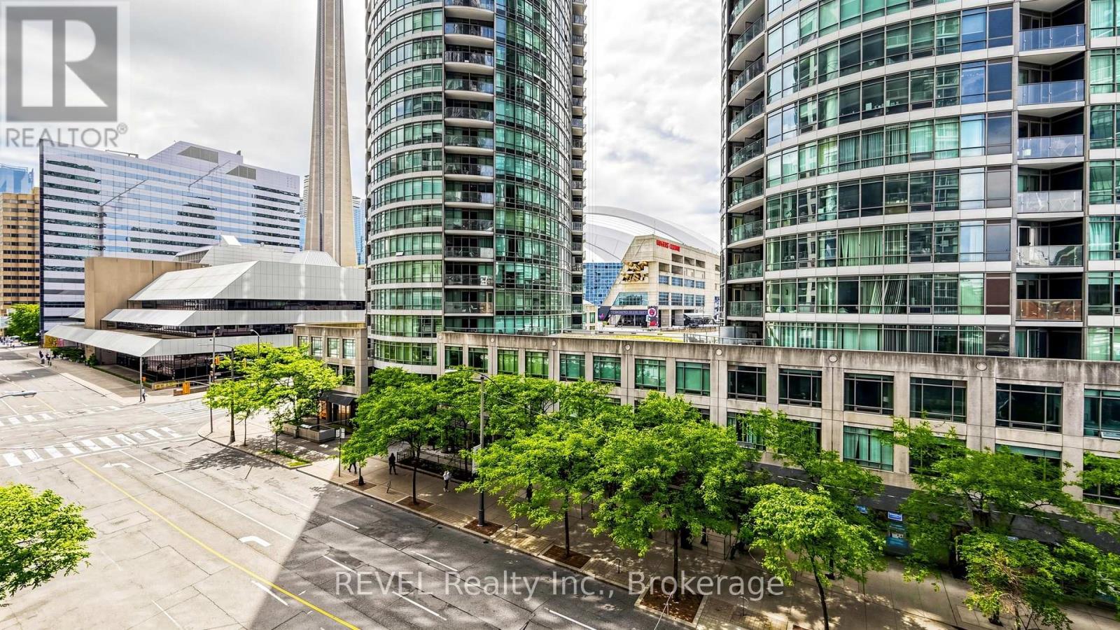 #306 352 FRONT STREET W - 36