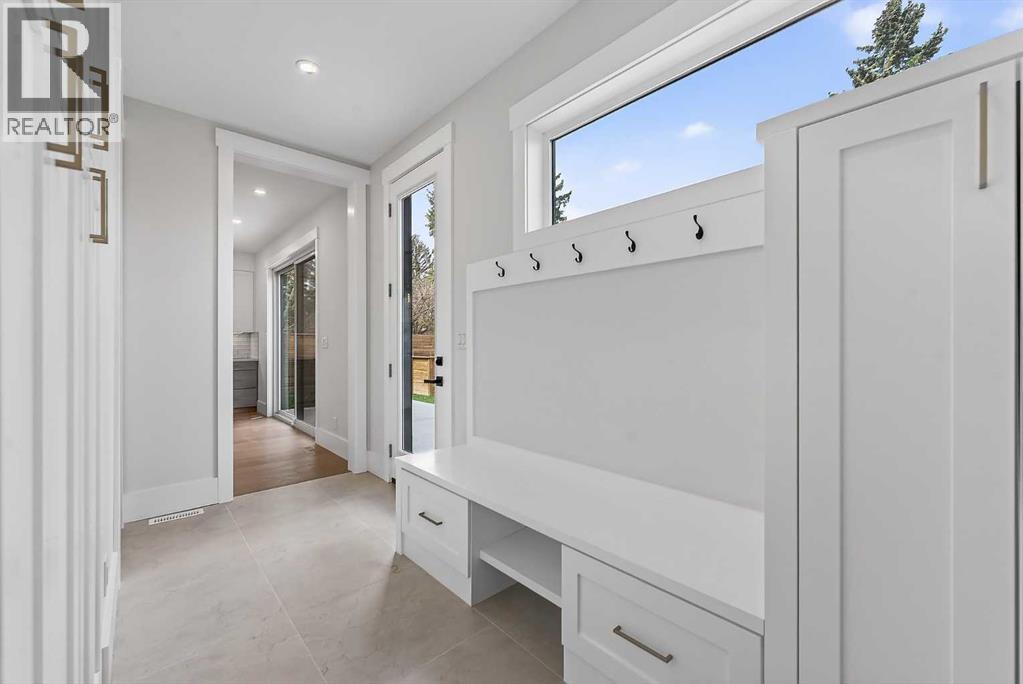 88 Woodlark Drive SW - 23