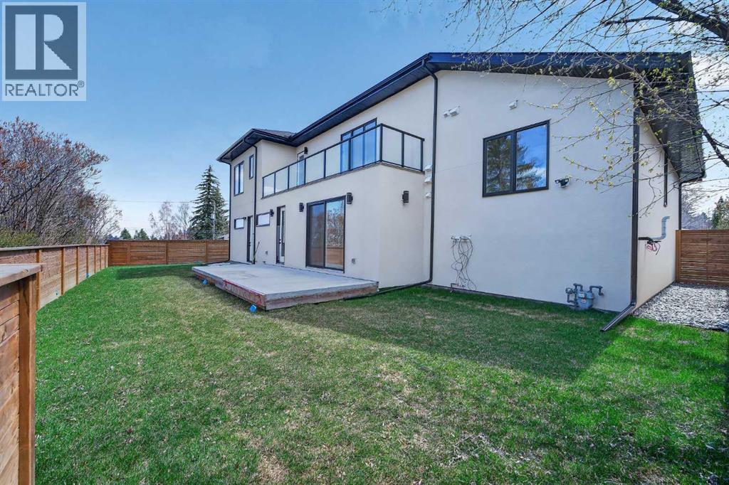 88 Woodlark Drive SW - 49