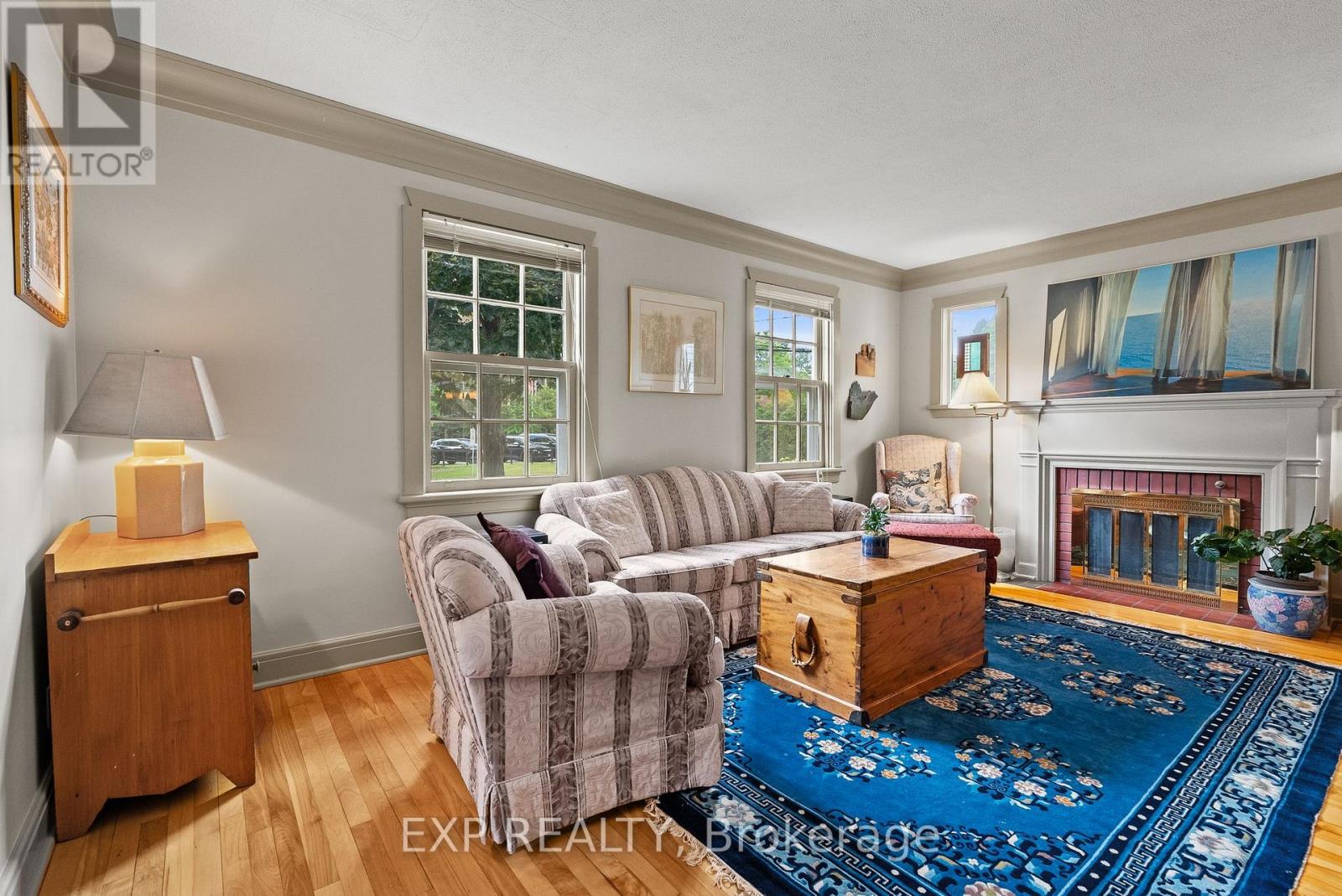 579 BROADVIEW AVENUE - 10