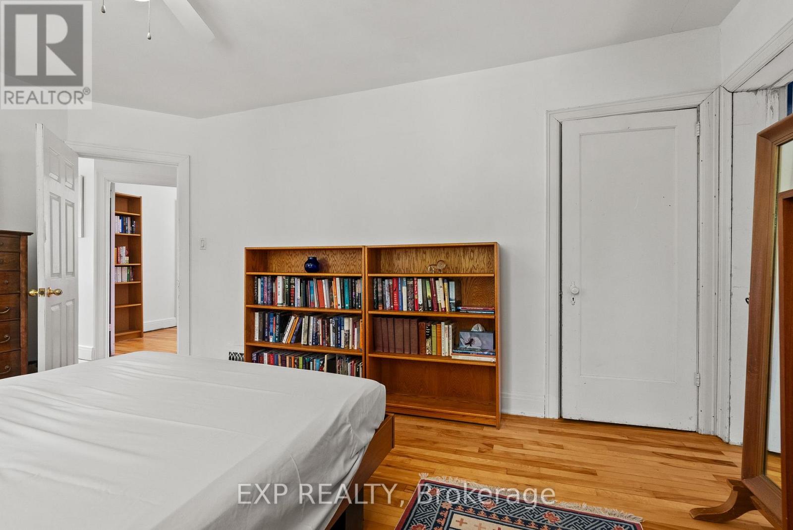 579 BROADVIEW AVENUE - 22
