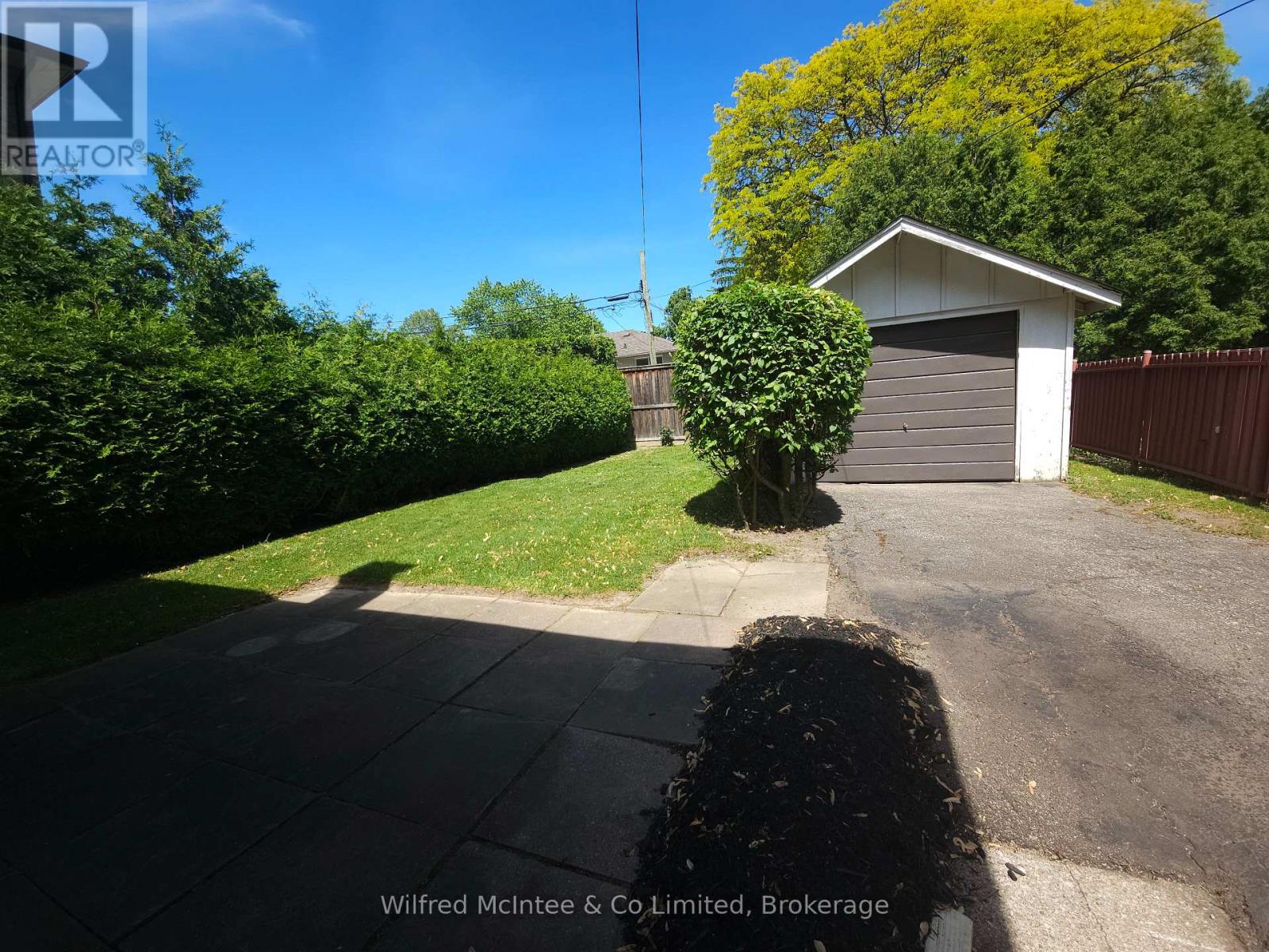 69 HALIBURTON AVENUE - 36