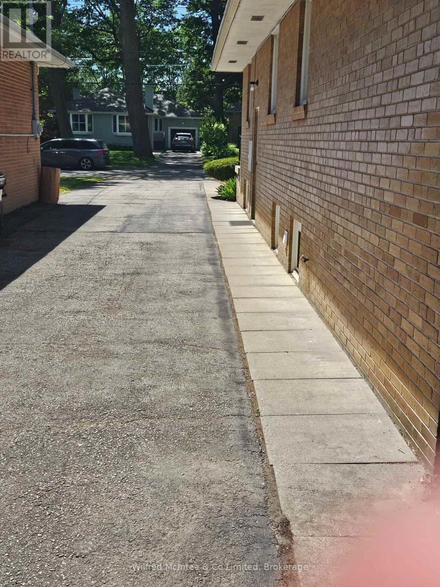 69 HALIBURTON AVENUE - 40