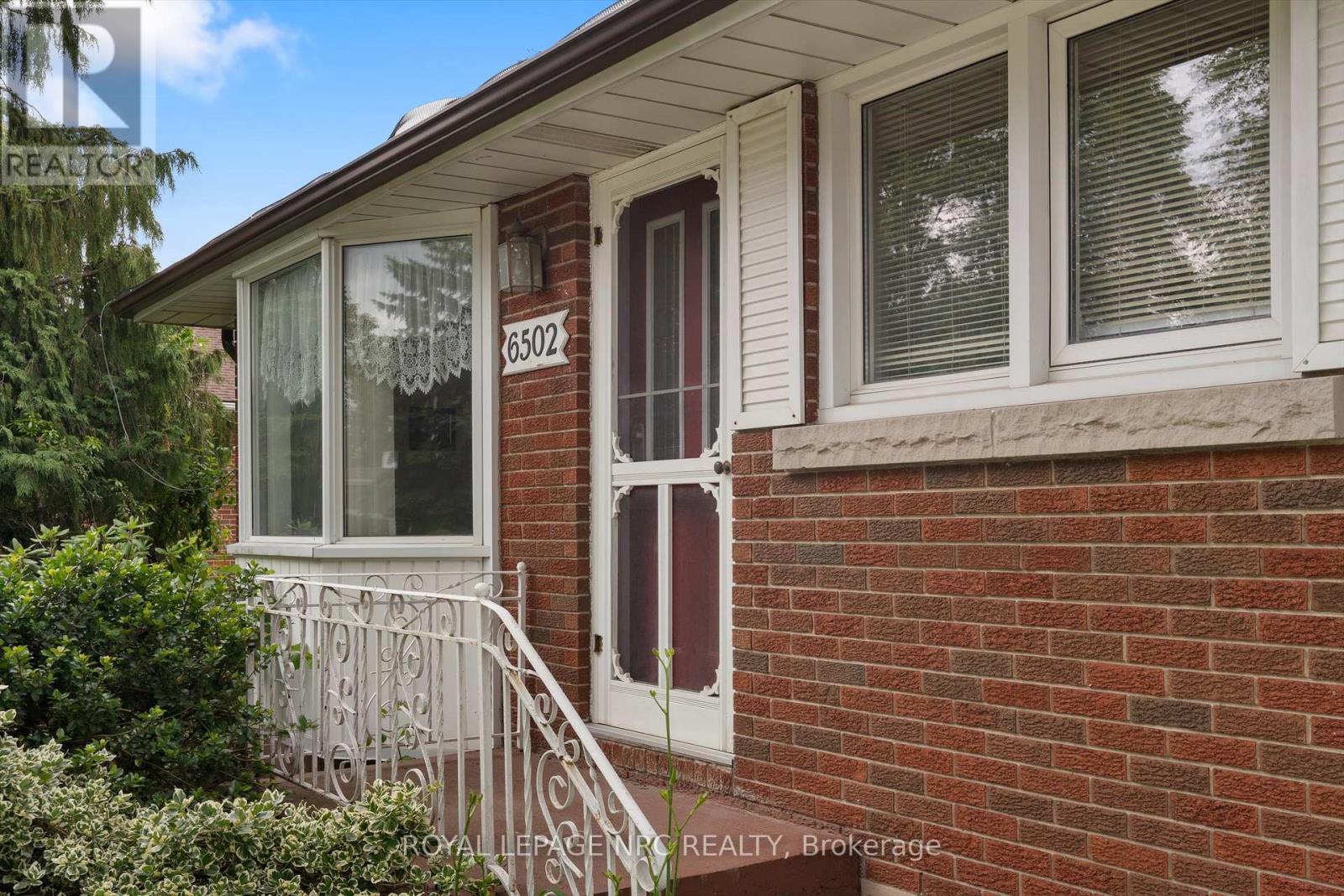 6502 BROCK STREET - 2
