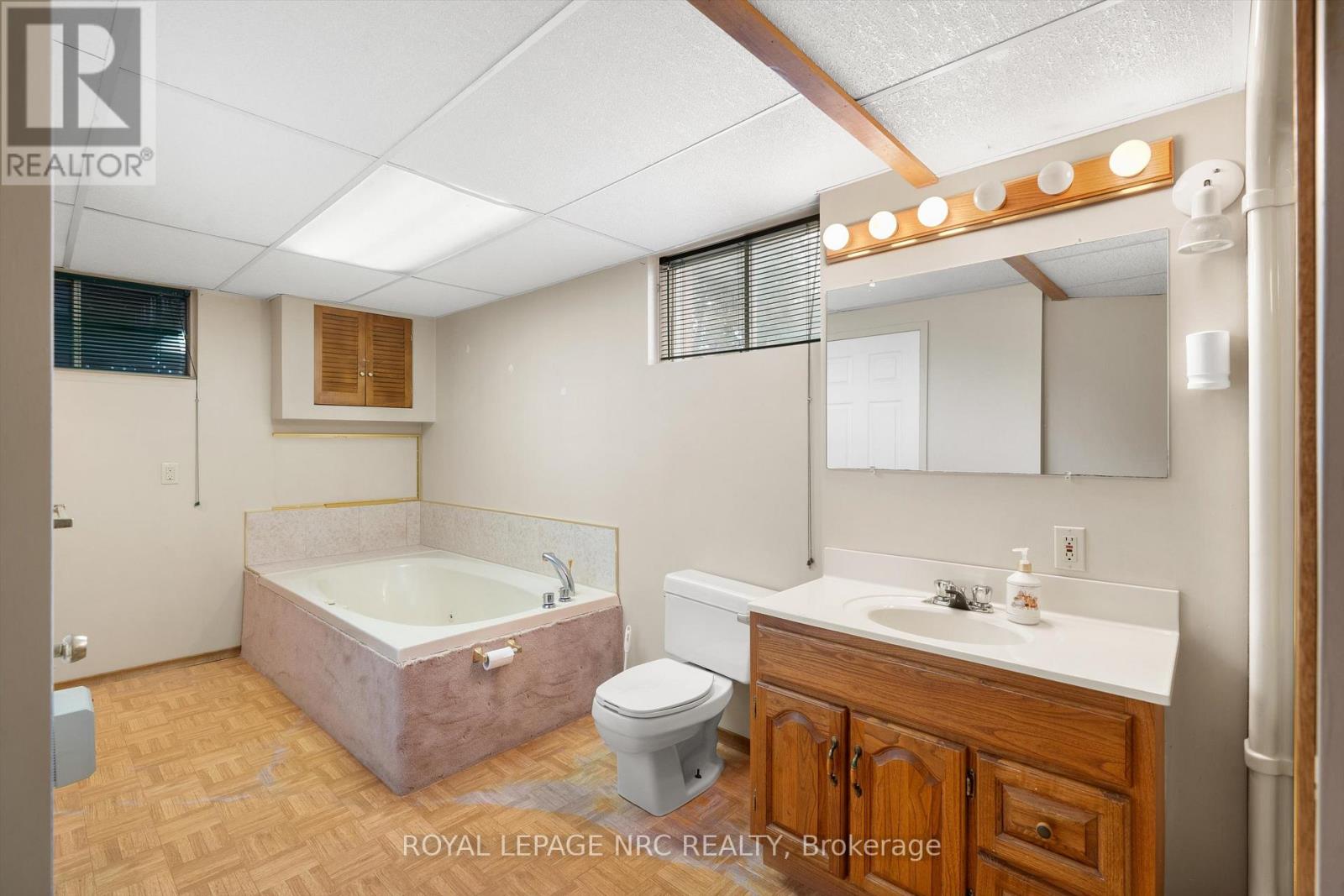 6502 BROCK STREET - 25