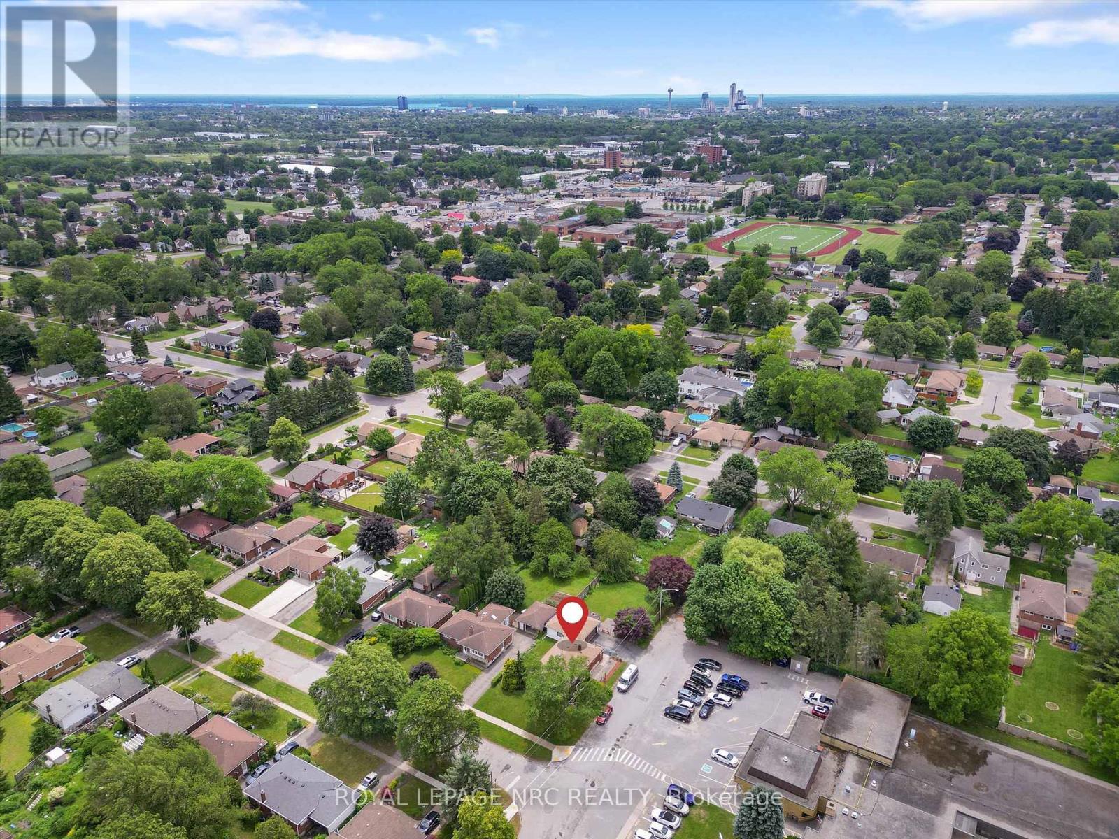 6502 BROCK STREET - 33