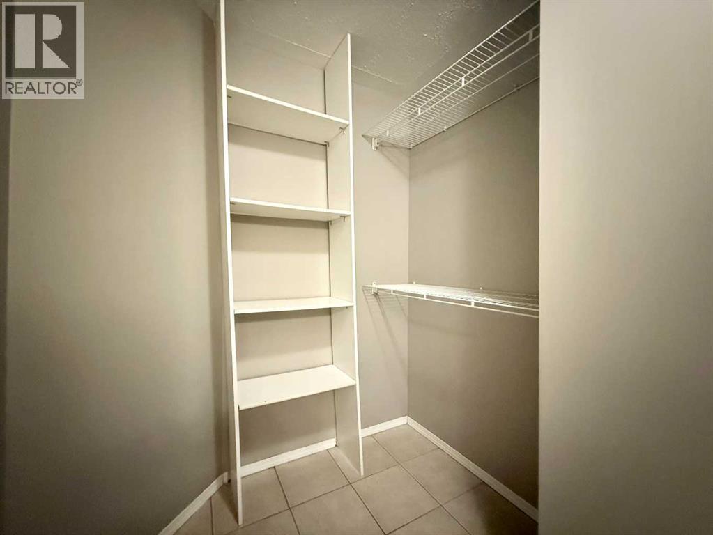 528 16 Street — photo 12