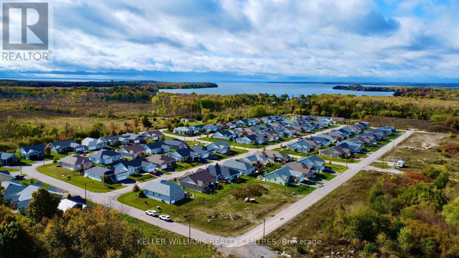10 SINCLAIR CRESCENT - 20