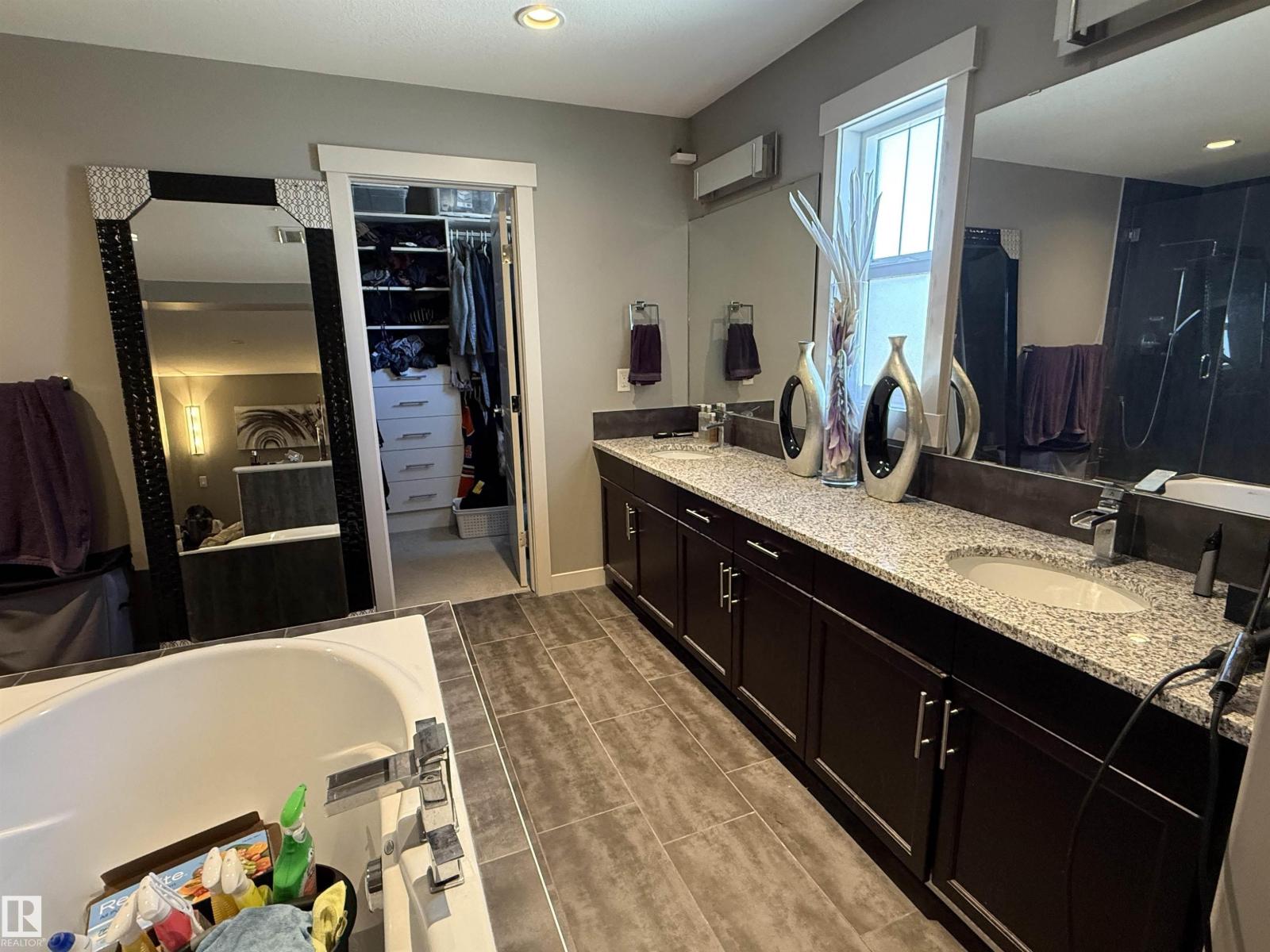 2036 Rochester AV NW - 10