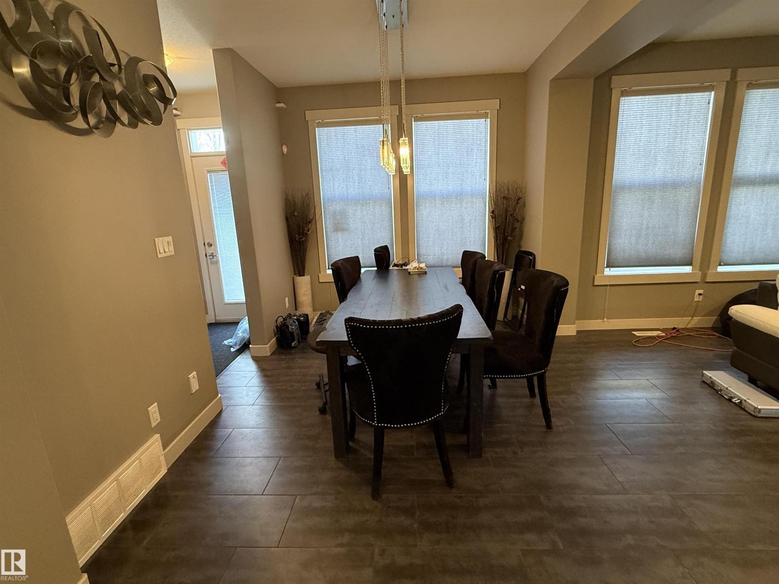 2036 Rochester AV NW - 5