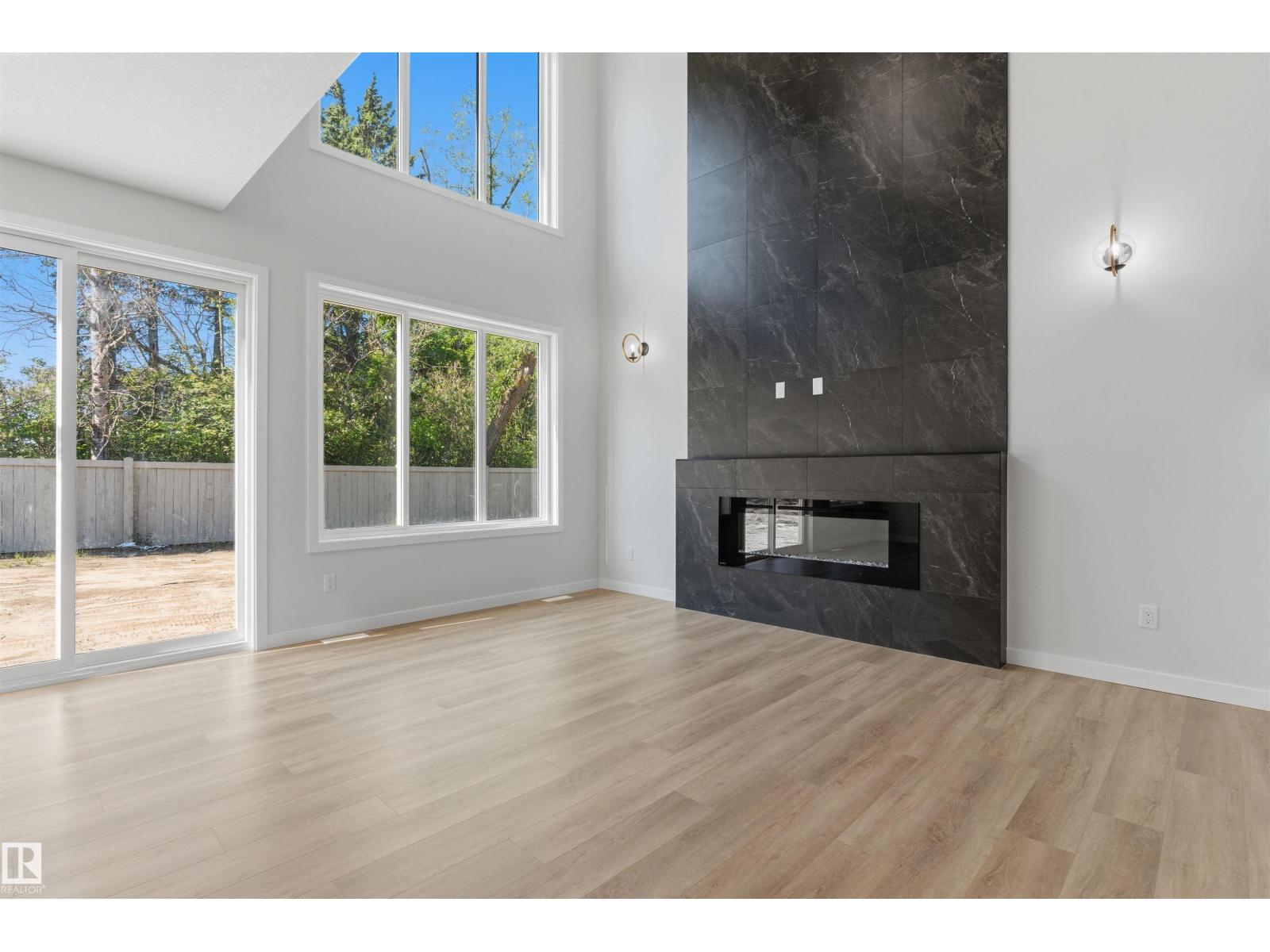 1721 Crossbill LO NW - 1