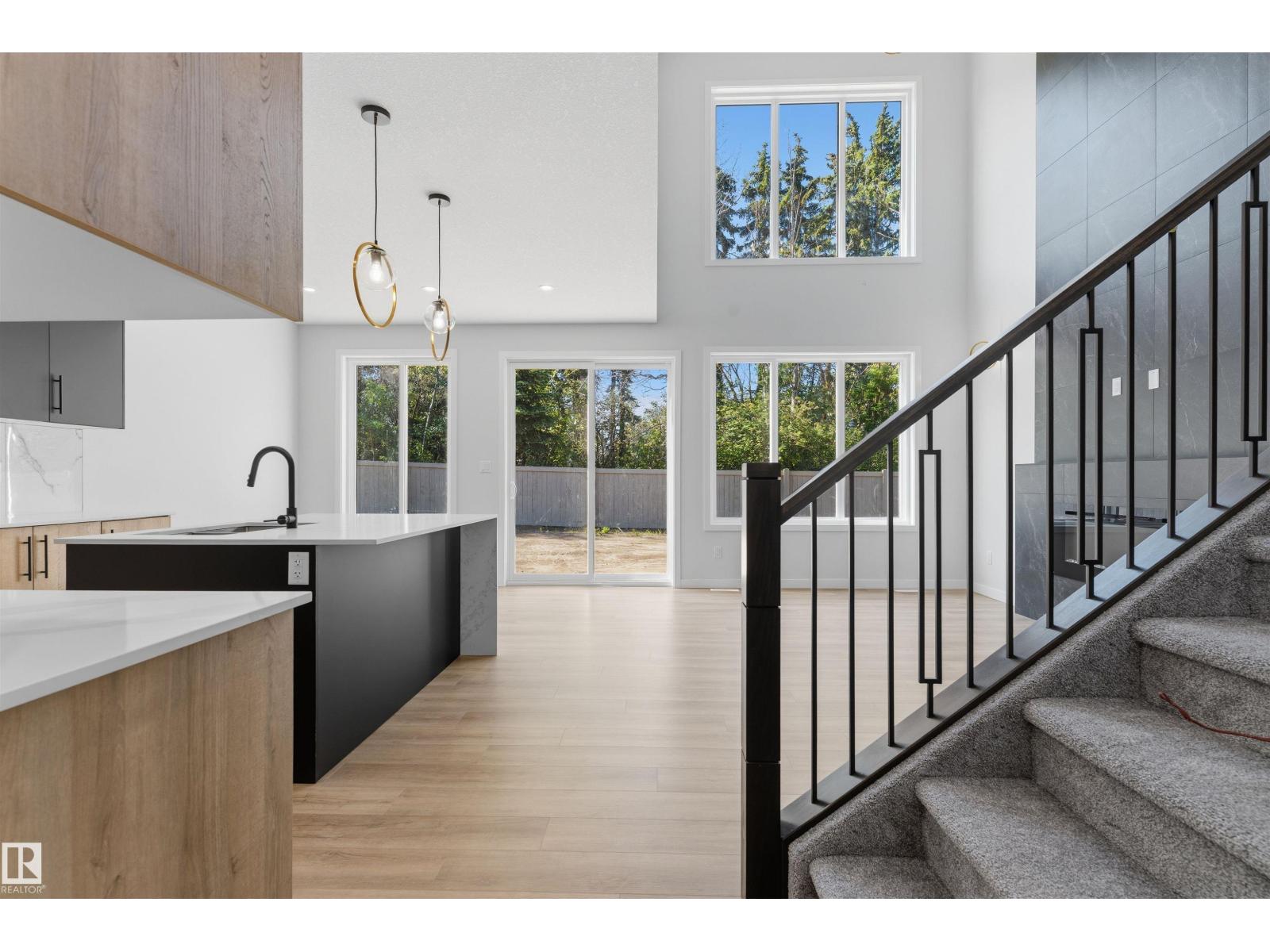 1721 Crossbill LO NW - 12