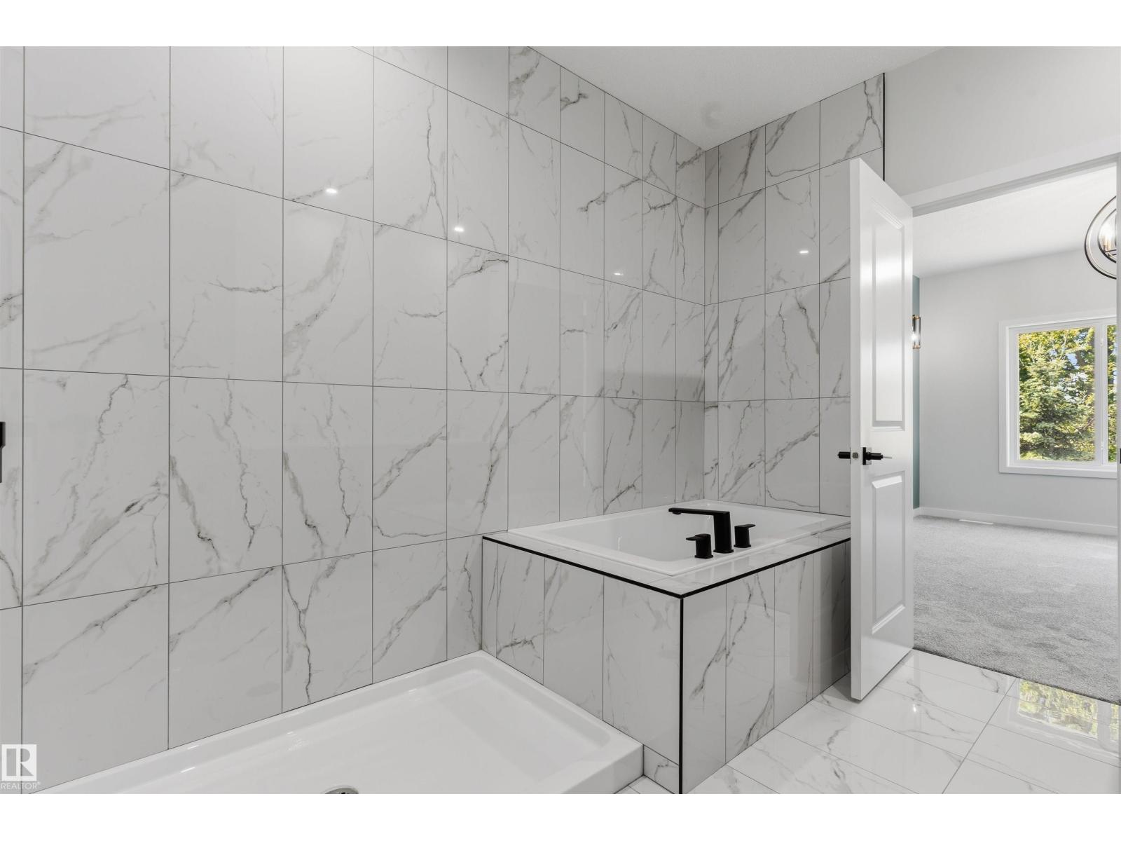 1721 Crossbill LO NW - 16