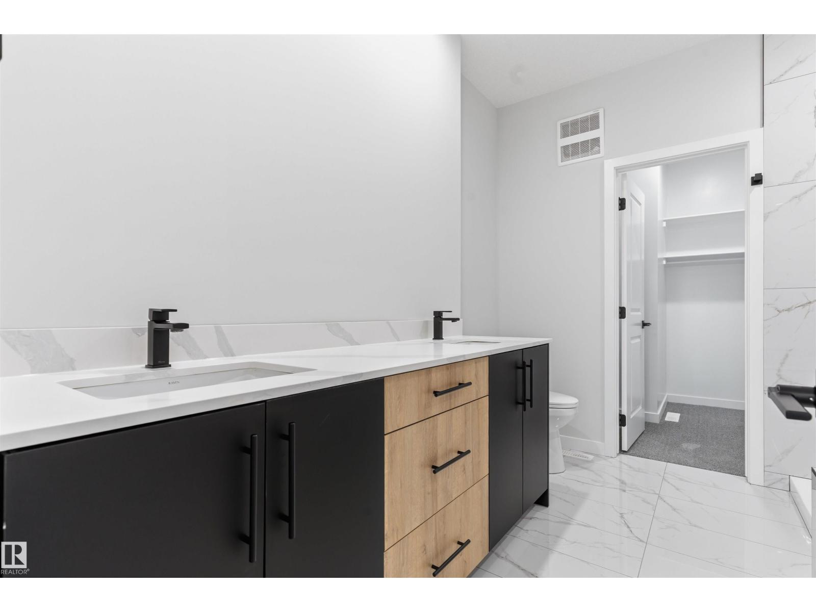1721 Crossbill LO NW - 18