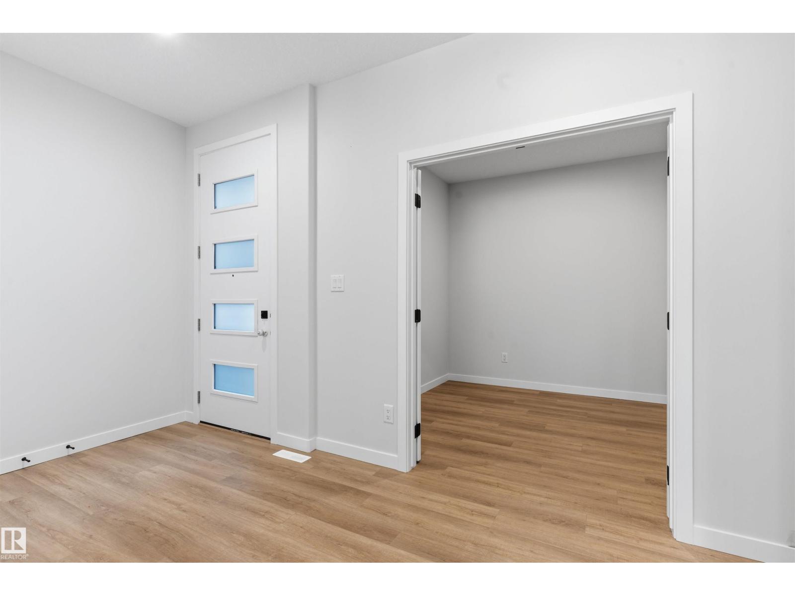 1721 Crossbill LO NW - 21